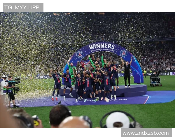 意甲激战巴黎圣日耳曼大胜多特蒙德红牌事件引发全场热议与争议