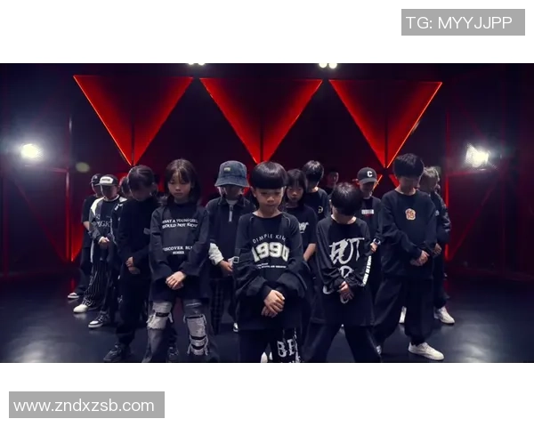 科学街舞灵活性训练方法探索提升舞者表现的有效策略与技巧