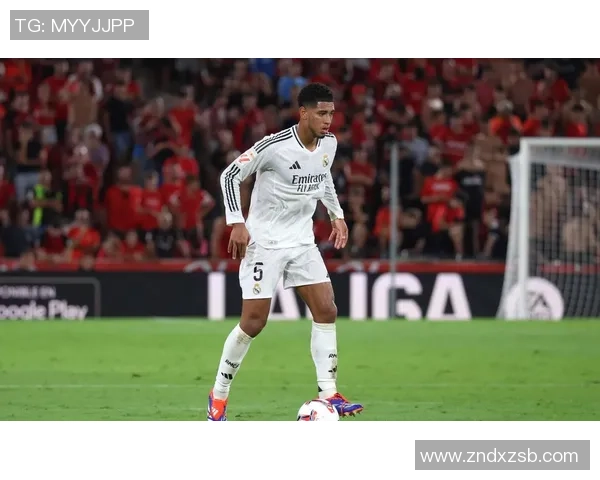 英超激战皇马在补时逆转那不勒斯引发转会热议