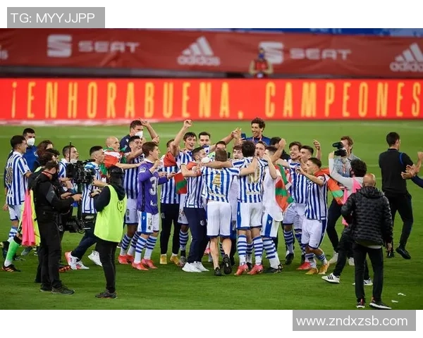 国王杯波尔图战胜国米逆转瞬间点燃全场激情与转会传闻交织 国王杯波尔图战胜国米逆转瞬间点燃全场激情与转会传闻交织