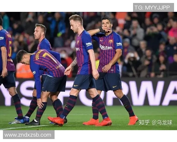 西甲精彩对决拜仁与里昂激战成平乌龙球成比赛转折点解析 西甲精彩对决拜仁与里昂激战成平乌龙球成比赛转折点解析