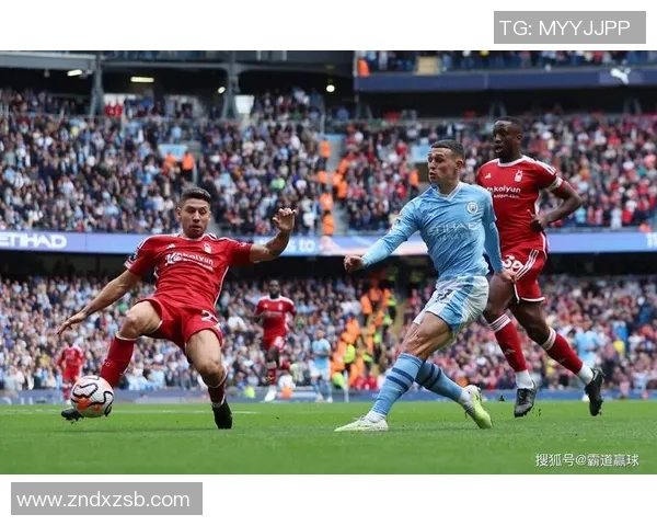 足总杯惊现冷门那不勒斯与曼城战成平局引发全场震惊